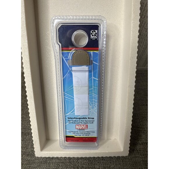 Marvel Spider Man Interchangeable Watch Strap 42mm/44mm Blue Faux Leather - Picture 2 of 2